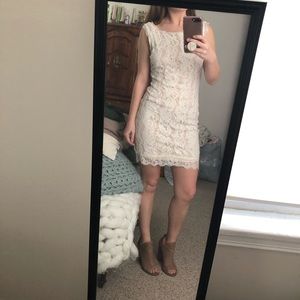 Lulu’s little white lace dress
